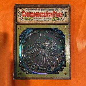 Indiana Glass Vintage American Eagle Bicentennial 1976 Plate NIB, Amber Carnival